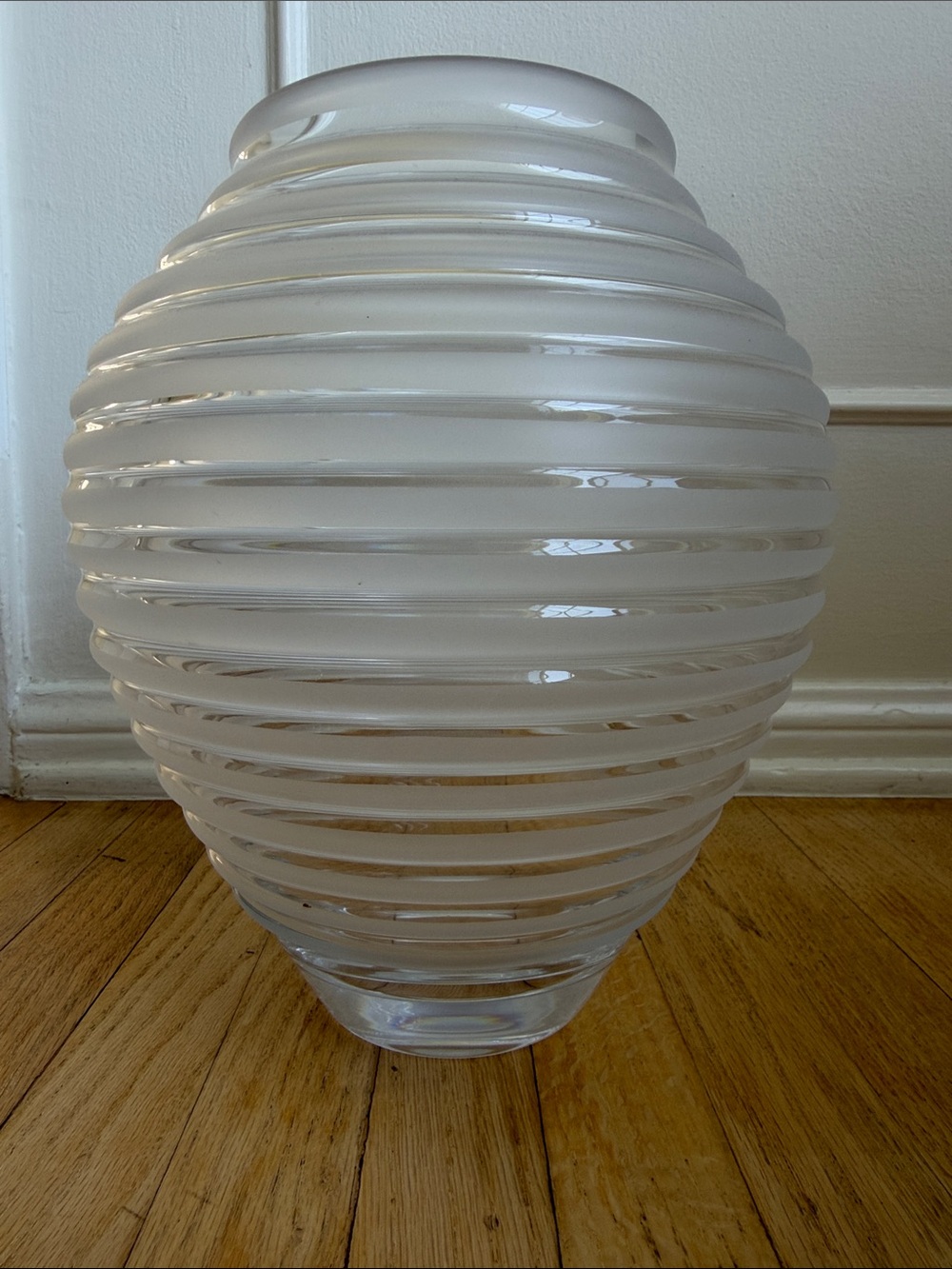 William Yeoward Circe 11" Vase, Frost